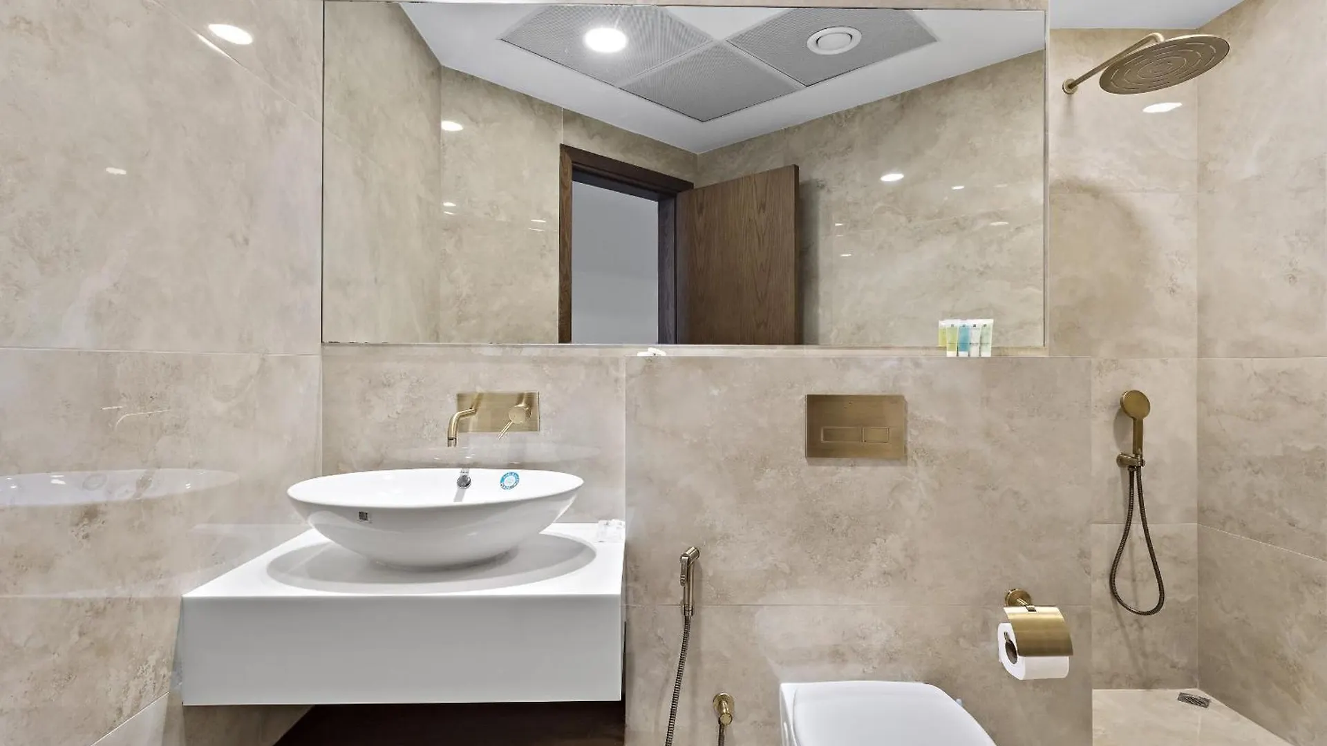 Vayk - Luminous 4-Bedroom Penthouse With A Generous Terrace Dubai 0*,