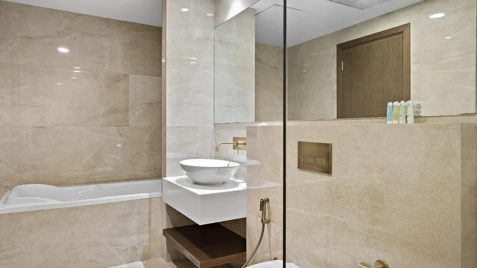 Apartment Vayk - Luminous 4-Bedroom Penthouse With A Generous Terrace Dubai