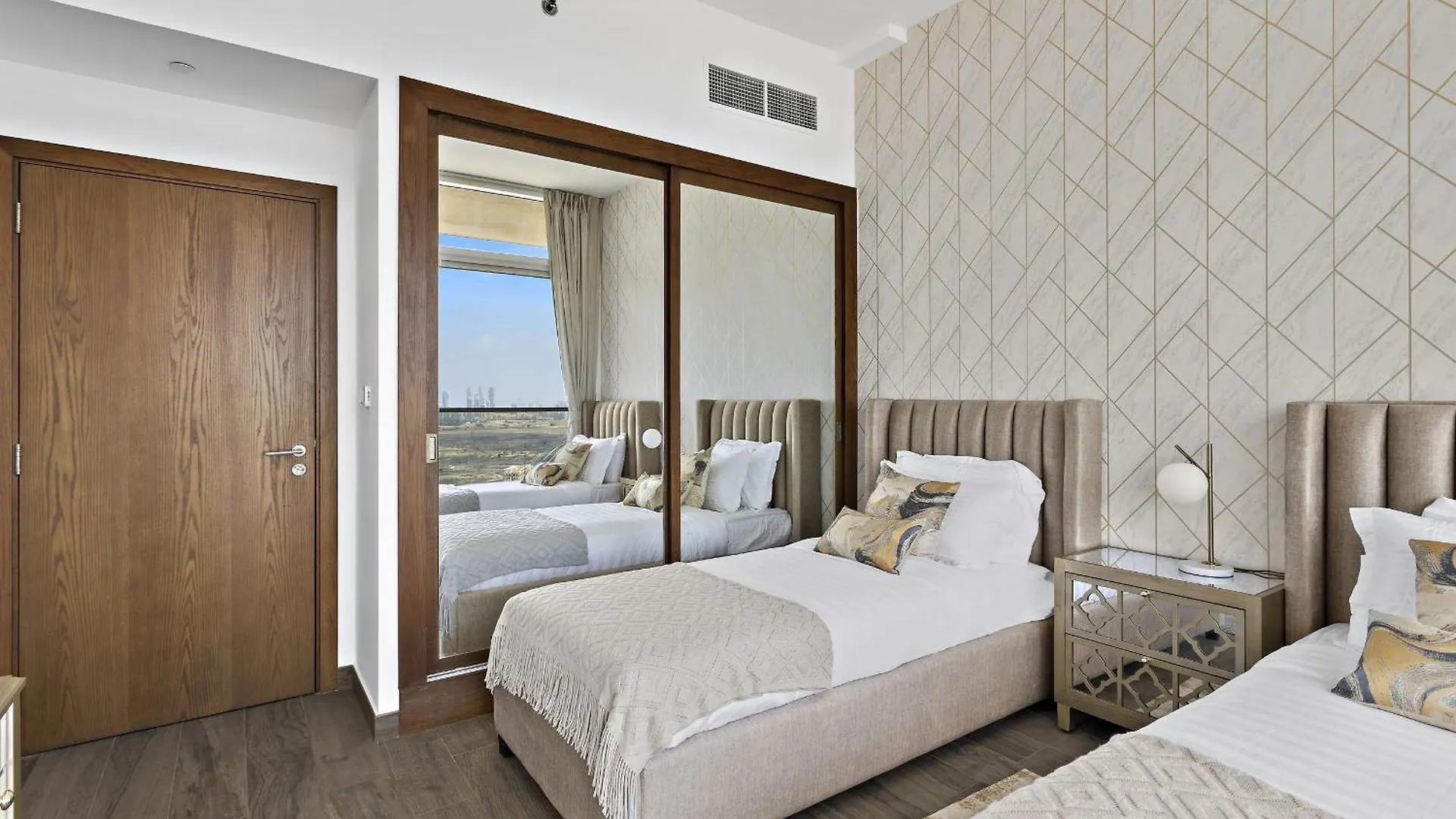 Vayk - Luminous 4-Bedroom Penthouse With A Generous Terrace Dubai 0*,  United Arab Emirates